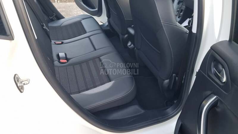 Peugeot 2008 ALLURE