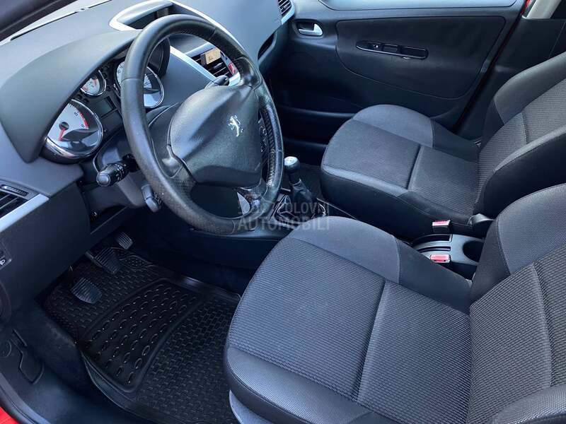 Peugeot 207 1.6 hdi Restyling