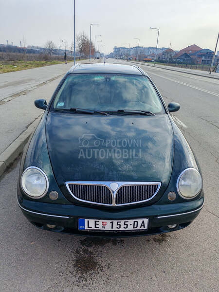 Lancia Lybra 