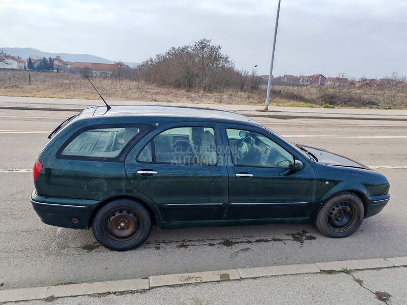 Lancia Lybra 