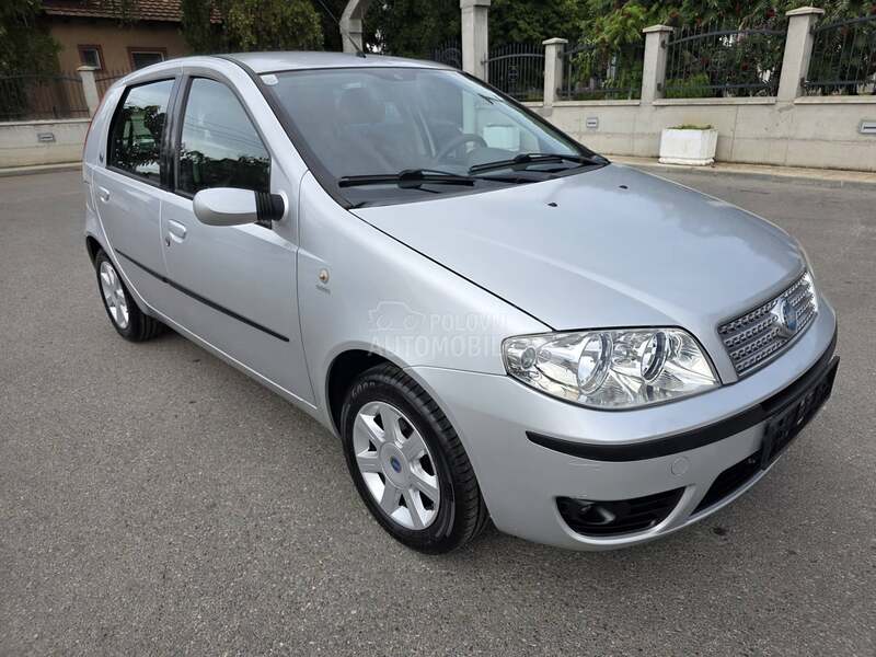 Fiat Punto BUKVALNO NOV