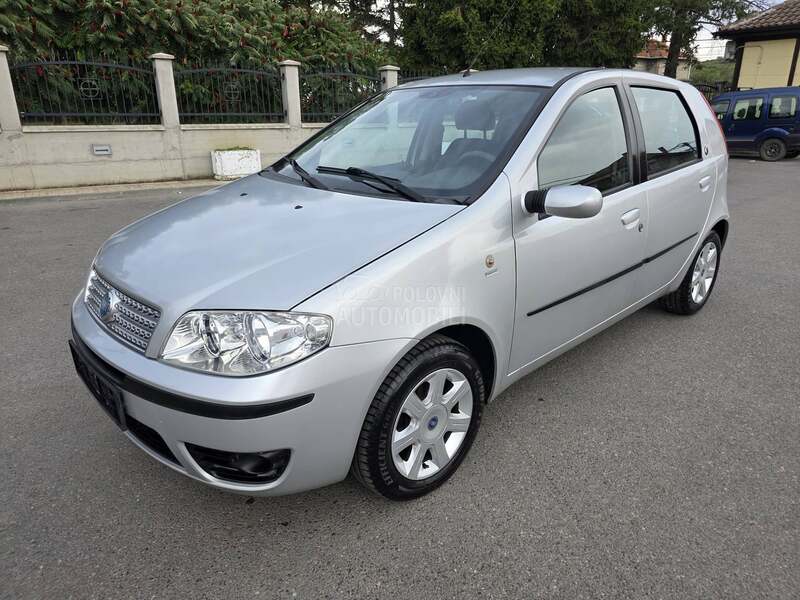 Fiat Punto BUKVALNO NOV