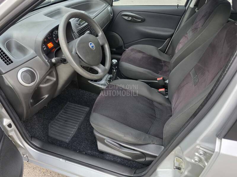 Fiat Punto BUKVALNO NOV