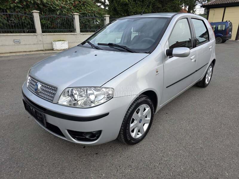 Fiat Punto BUKVALNO NOV