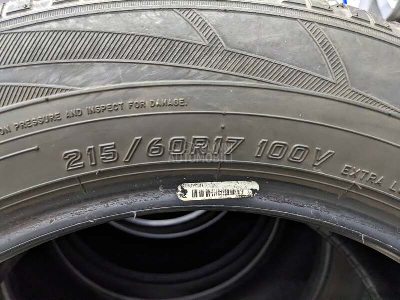 Falken 215/60 R17 Zimska