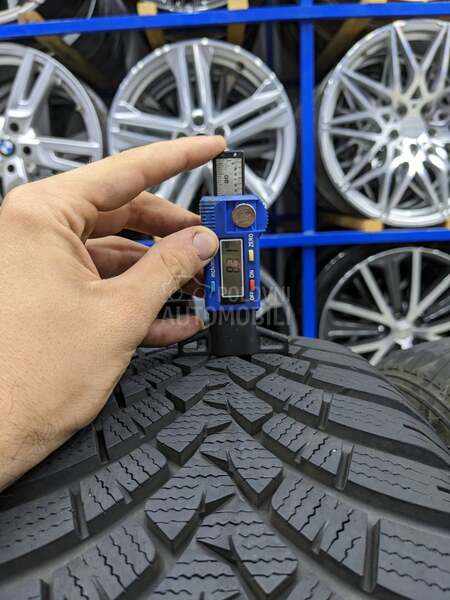 Falken 215/60 R17 Zimska