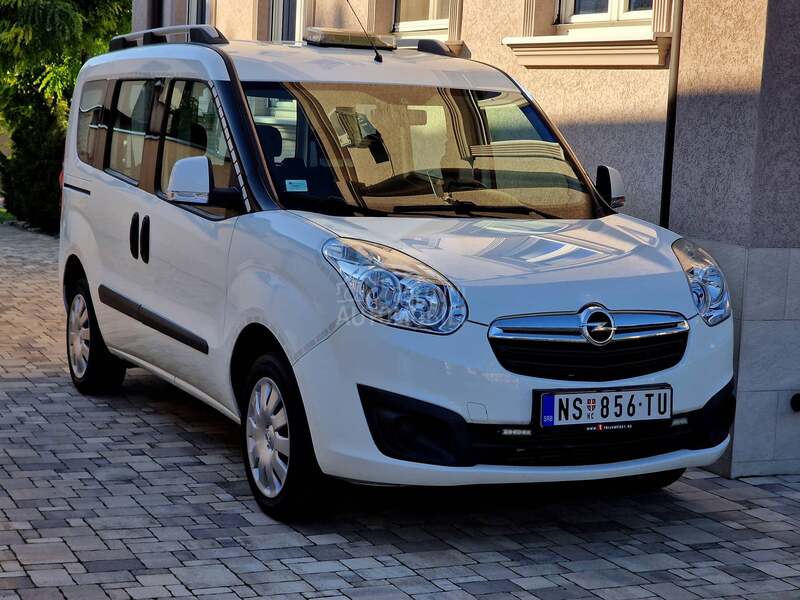 Opel Combo 1.4T cng 62000k
