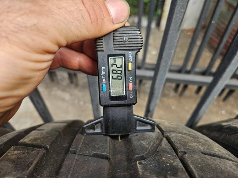 Pirelli 245/35 R19 Letnja