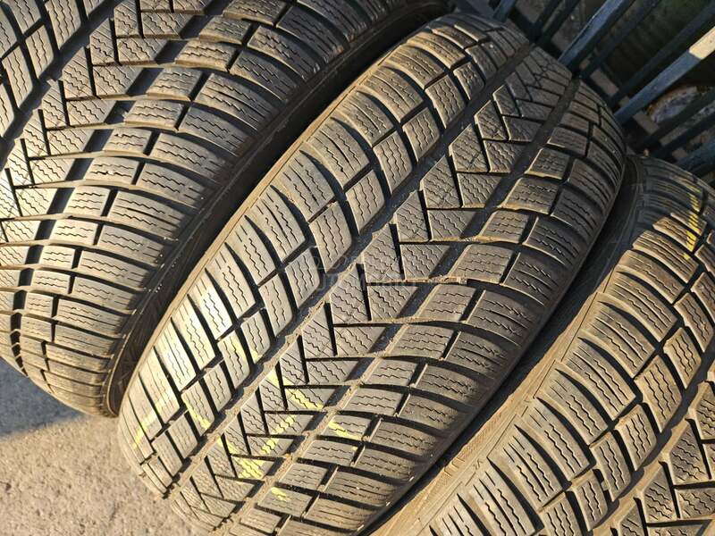 Vredestein 215/50 R17 Sve sezone