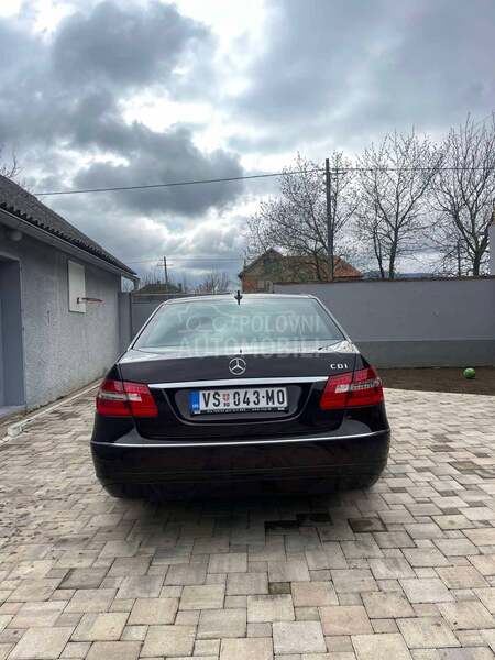 Mercedes Benz E 220 