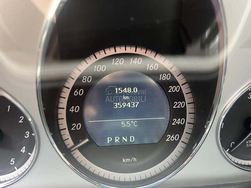 Mercedes Benz E 220 