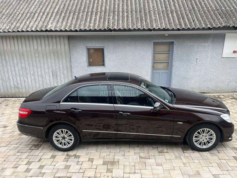 Mercedes Benz E 220 