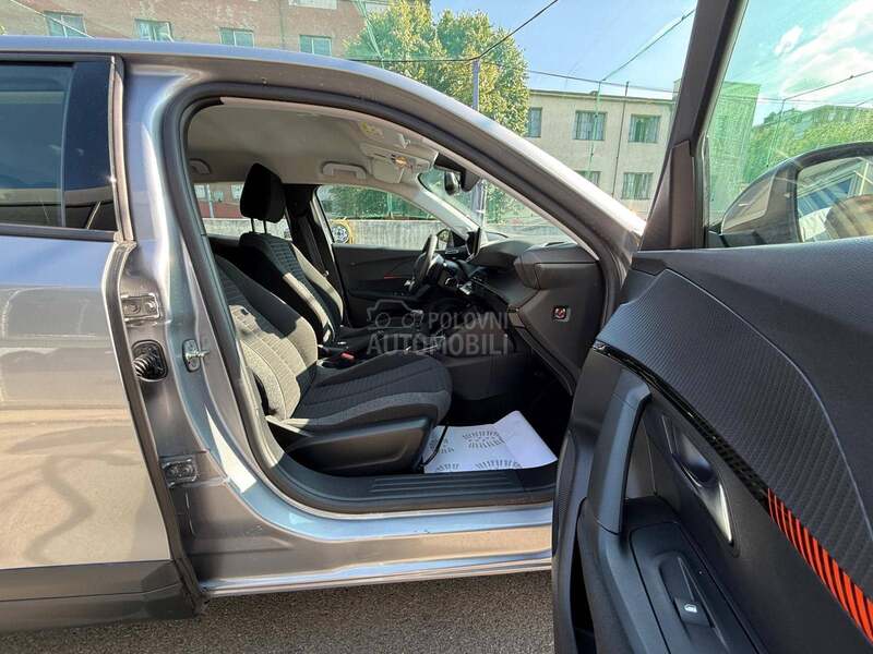 Peugeot 2008 1.2 B