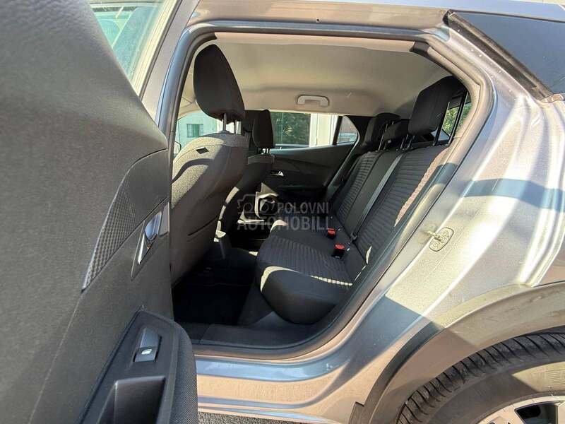 Peugeot 2008 1.2 B