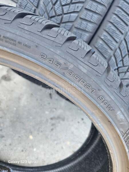 Goodyear 245/35 R21 Zimska