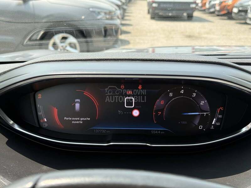 Peugeot 3008 1.2 B