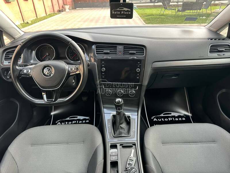 Volkswagen Golf 7 Highline Pano
