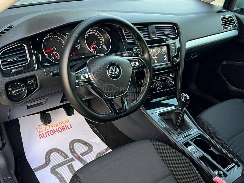 Volkswagen Golf 7 1.6TDI /CUP Edt/Pano Volkswagen Golf 7 1.6TDI /CUP Edt/Pano