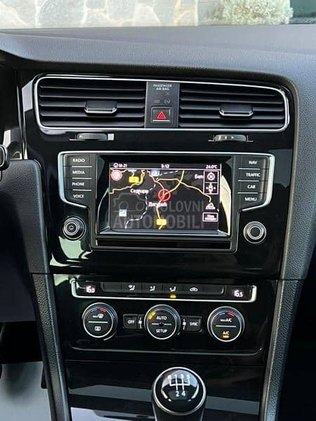 Volkswagen Golf 7 1.6TDI /CUP Edt/Pano Volkswagen Golf 7 1.6TDI /CUP Edt/Pano