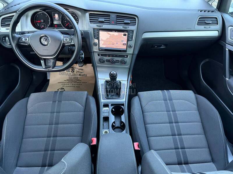 Volkswagen Golf 7 1.6TDI BLUEMOTION