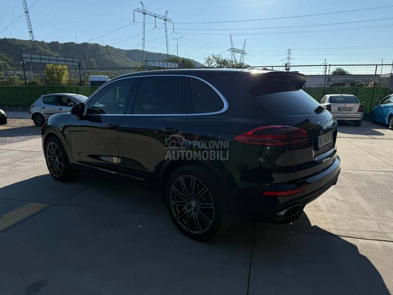 Porsche Cayenne 