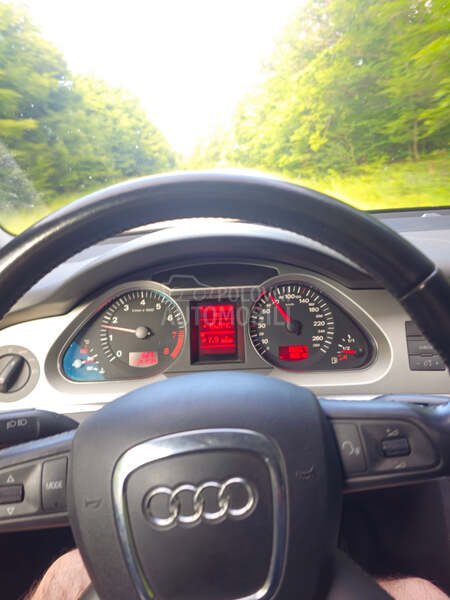 Audi A6 2.4 Quattro