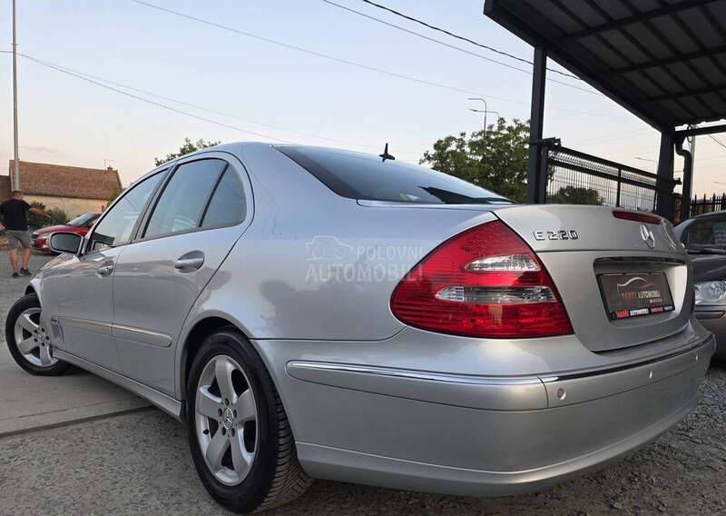 Mercedes Benz E 220 A.U.T.O.M.A.T.I.K