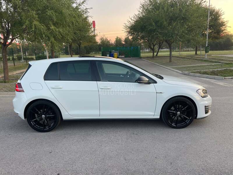 Volkswagen Golf 7 2.0 GTD DSG