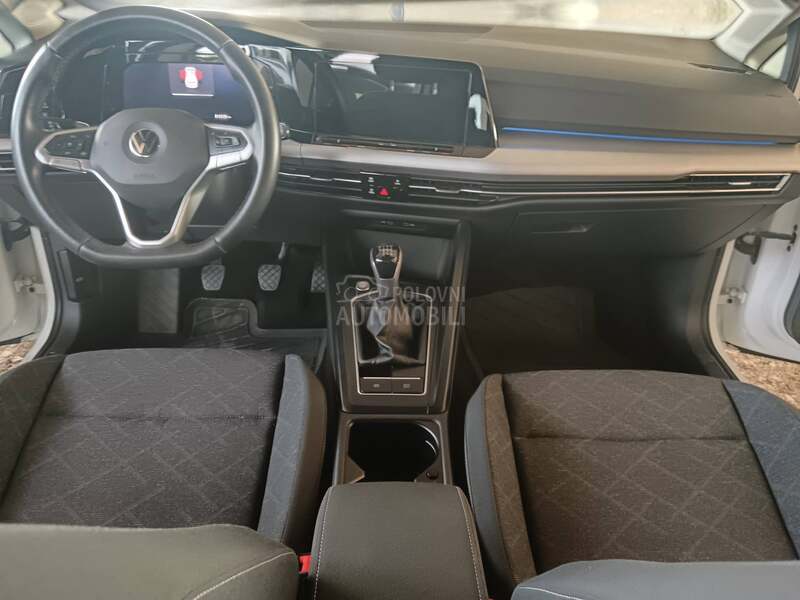 Volkswagen Golf 8 2,0. HAJLAJN