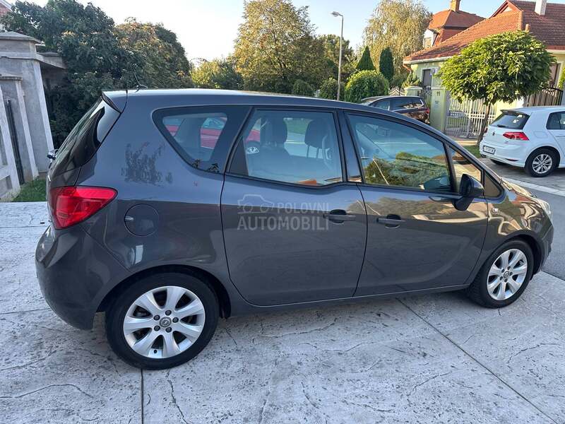 Opel Meriva 1.3CDTI ENJOY