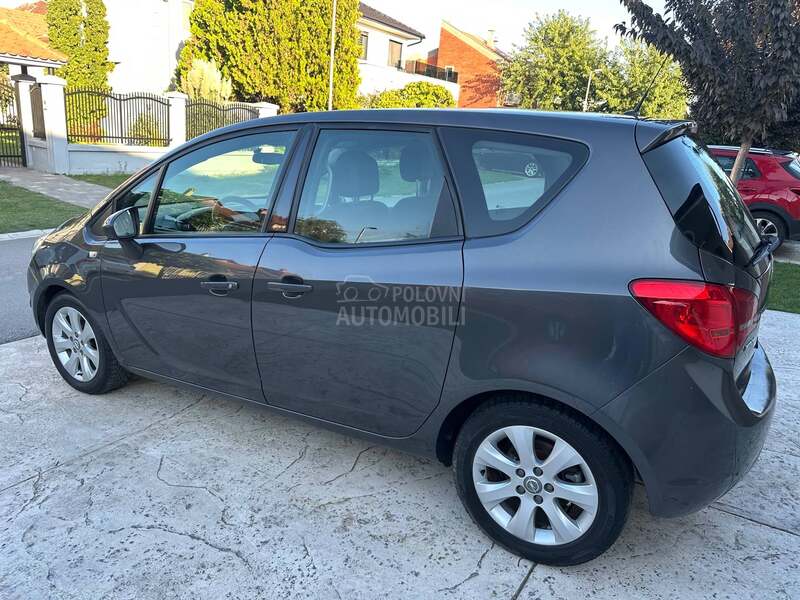 Opel Meriva 1.3CDTI ENJOY
