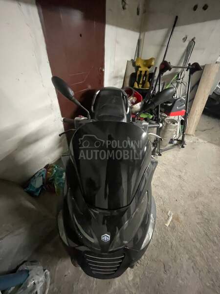 Piaggio MP3