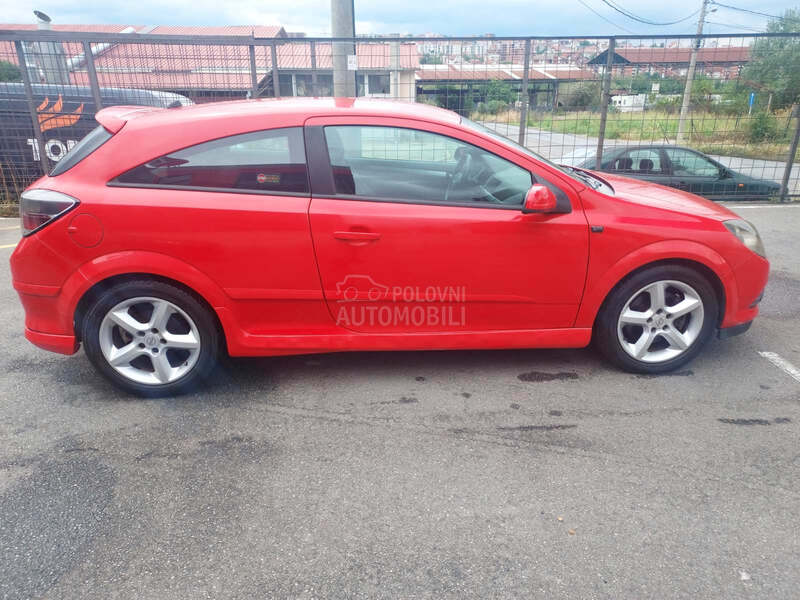 Opel Astra H 1.9 gtc opc
