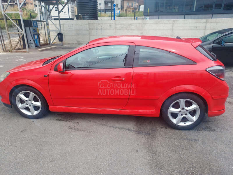 Opel Astra H 1.9 gtc opc