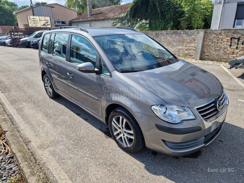 Volkswagen Touran A K C I J A