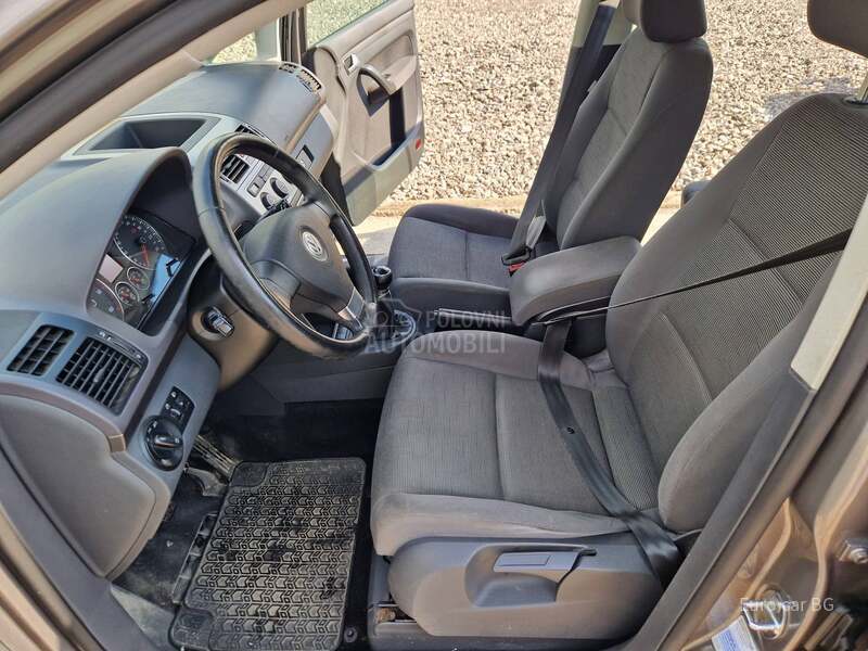 Volkswagen Touran A K C I J A