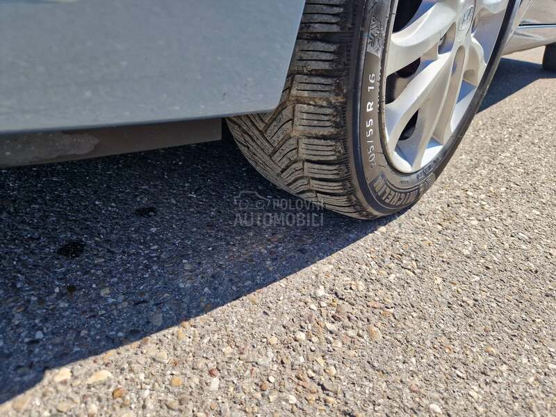 Hyundai i30 A K C I J A