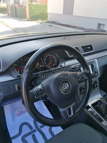 Volkswagen Passat B7 1.4i STYLE LINE CH