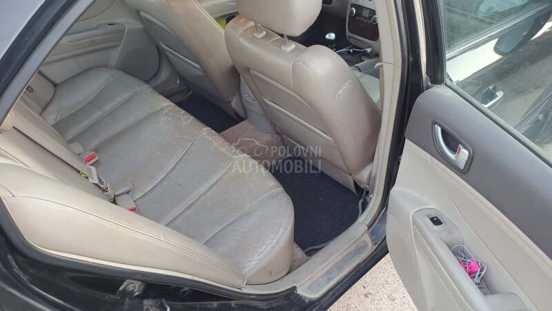 Hyundai Sonata 2.0 DOHC