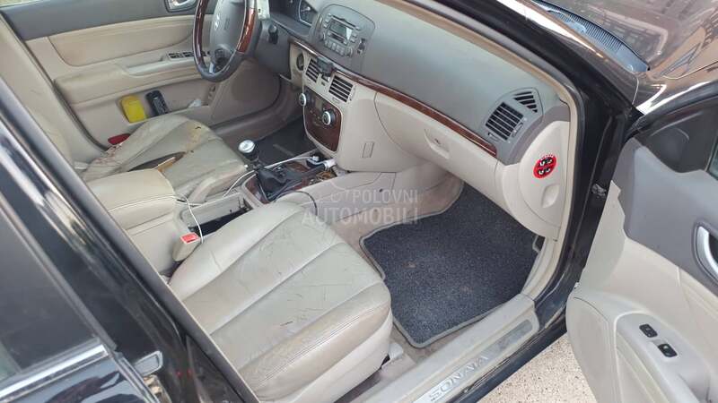 Hyundai Sonata 2.0 DOHC