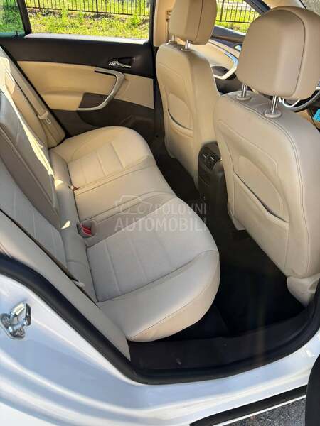 Opel Insignia 2.0 cdti