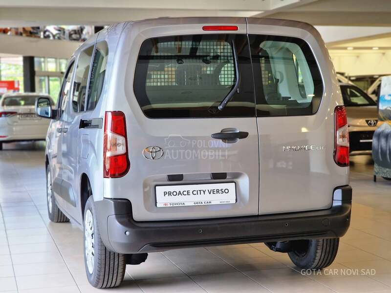 Toyota Proace City Verso SHUTTLE N1
