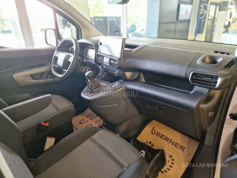Toyota Proace City Verso SHUTTLE N1