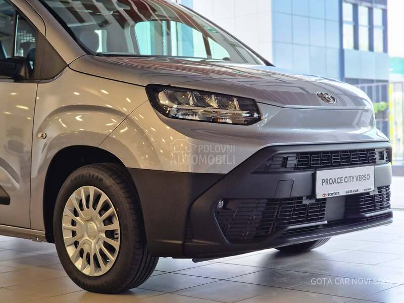 Toyota Proace City Verso SHUTTLE N1