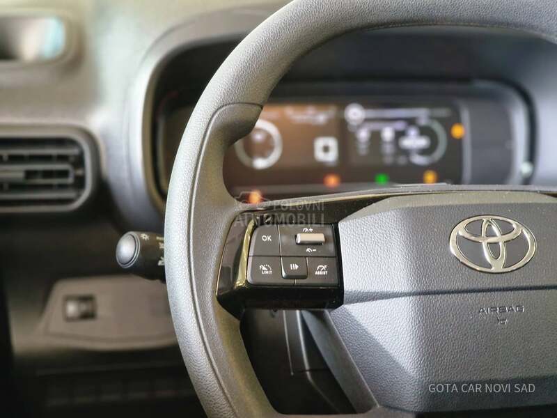 Toyota Proace City Verso SHUTTLE N1