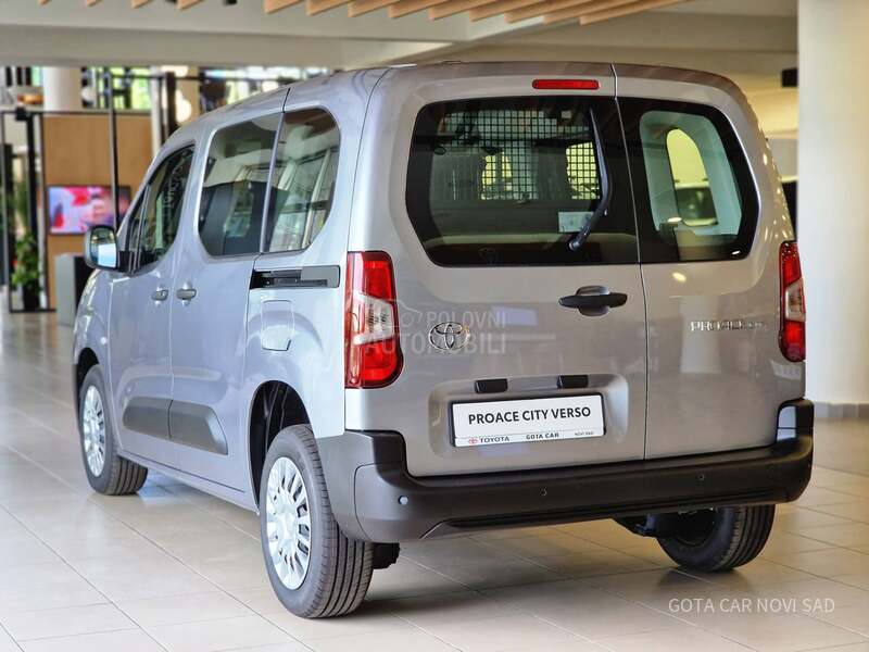 Toyota Proace City Verso SHUTTLE N1