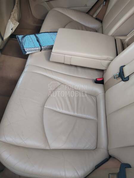 Mercedes Benz E 200 