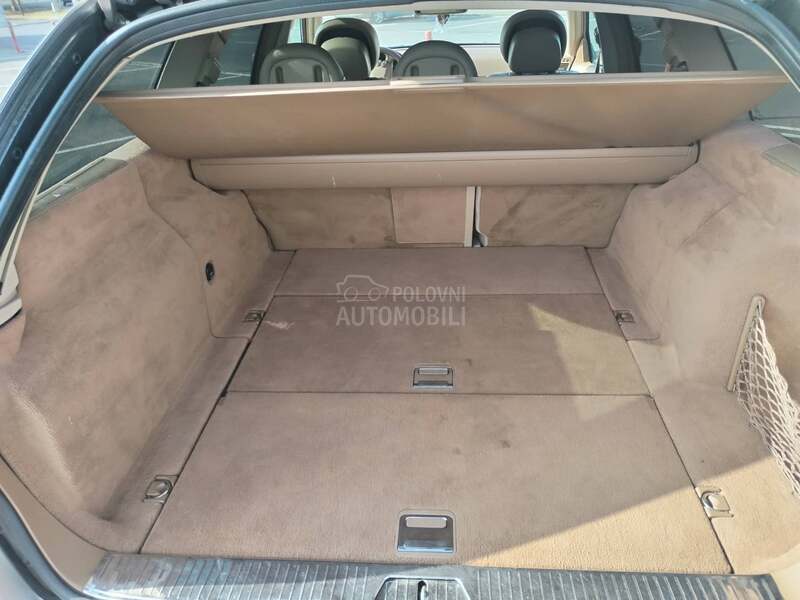Mercedes Benz E 200 