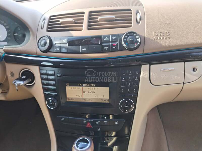 Mercedes Benz E 200 
