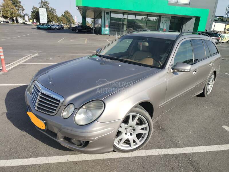 Mercedes Benz E 200 